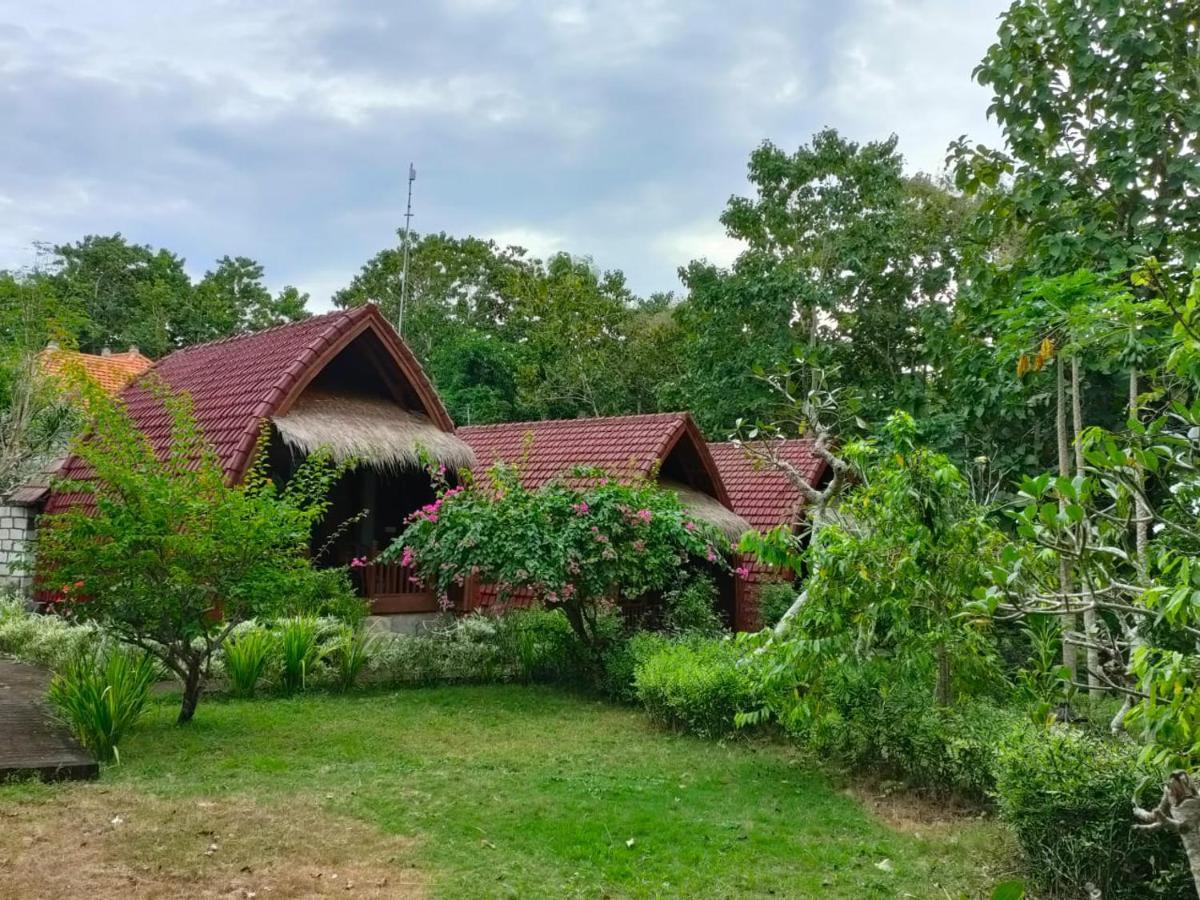 Bougainvillea Bungalow Batumadeg Eksteriør bilde