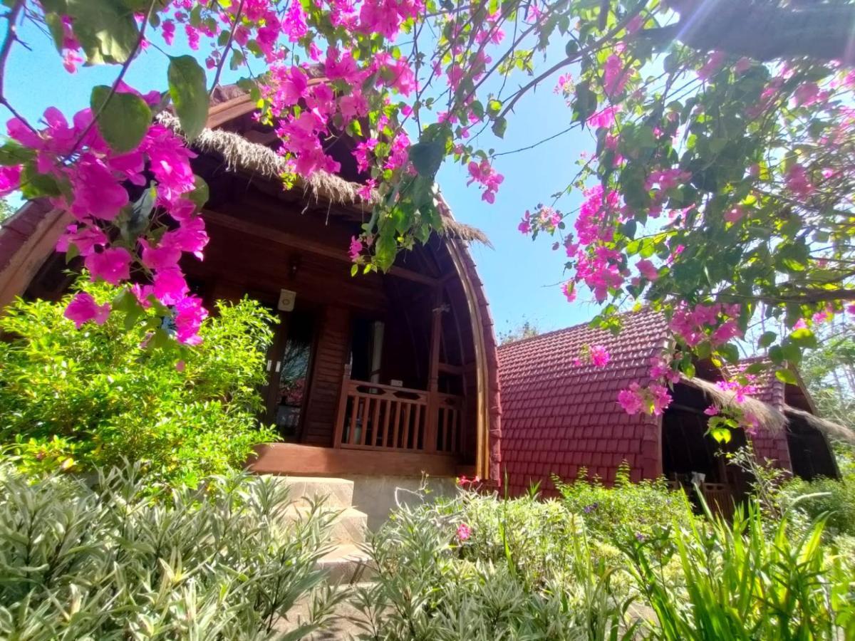 Bougainvillea Bungalow Toyapakeh Eksteriør bilde