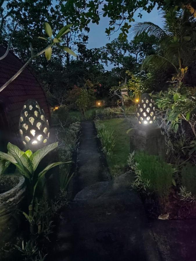 Bougainvillea Bungalow Batumadeg Eksteriør bilde