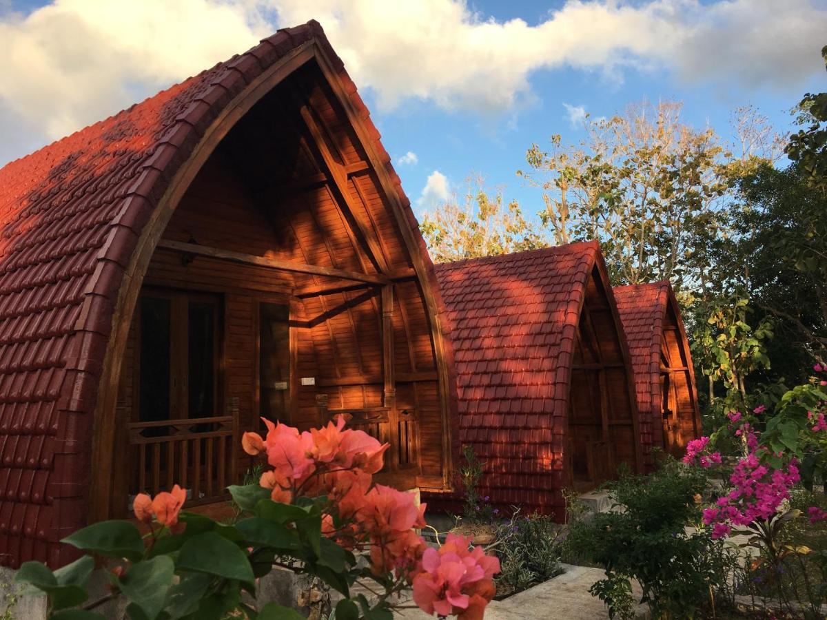 Bougainvillea Bungalow Toyapakeh Eksteriør bilde